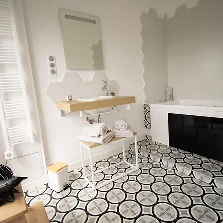 15eme Droite - Tour Perret - Centre-ville - 4 Etoiles אמיינס