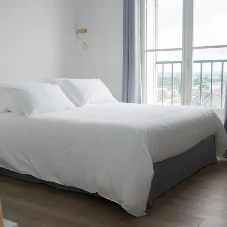 15eme Droite - Tour Perret - Centre-ville - 4 Etoiles 4*