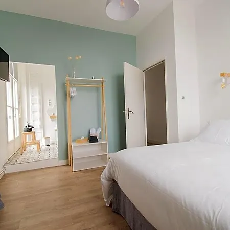 15ème Droite - Tour Perret - Centre-ville - 4 étoiles 4* Amiens